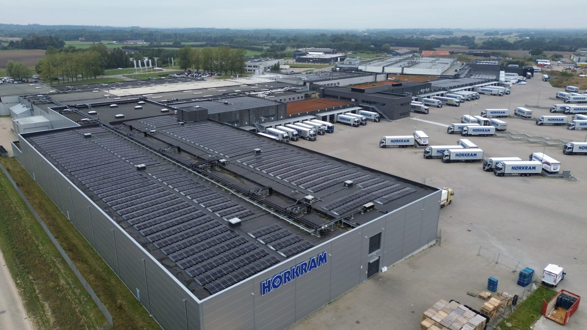 Solceller på taget til Hørkram. Hørkram solceller.