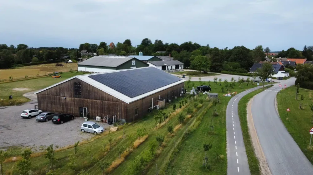 Herslev Bryghus med solceller på taget